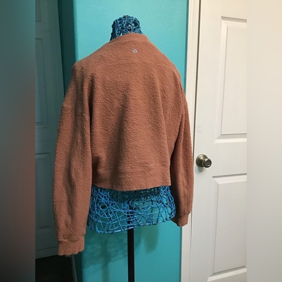 Lululemon Textured Crewneck Pullover - Picture 4 of 5